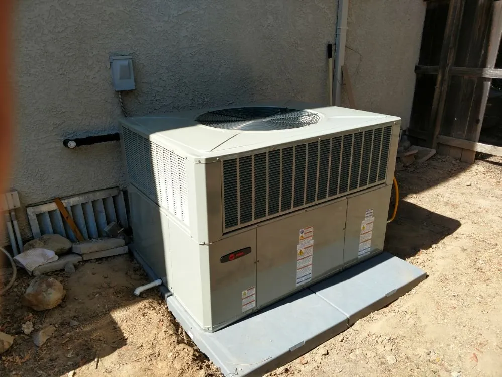 Slide of D & L Heating and Air