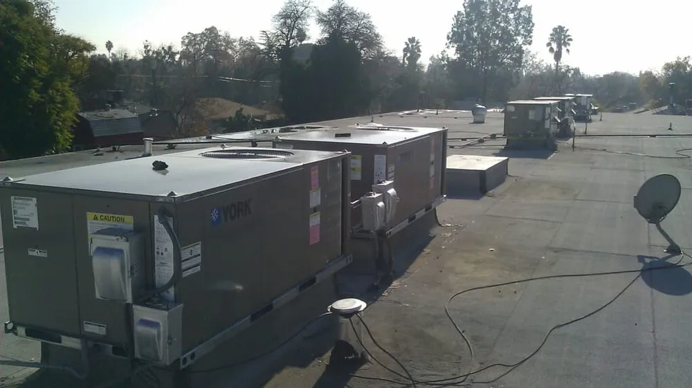 Slide of D & L Heating and Air