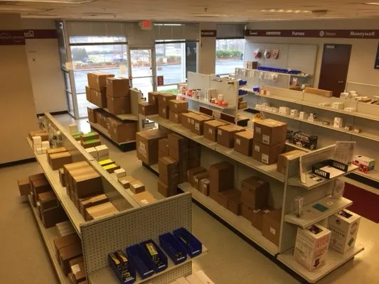 D & L Parts Company Logo