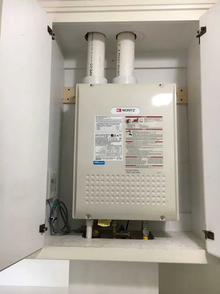 Slide of D & M Contractors