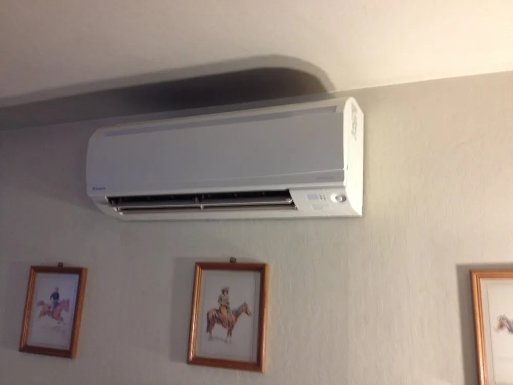 Slide of D & M Contractors