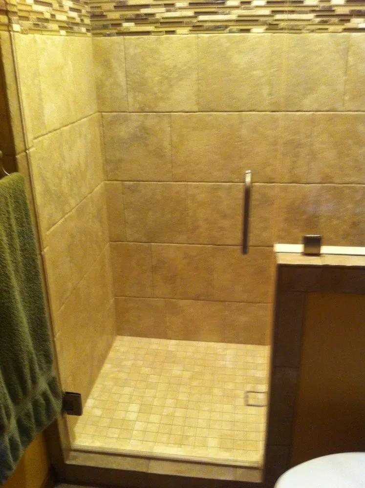 Slide of D & M Contractors