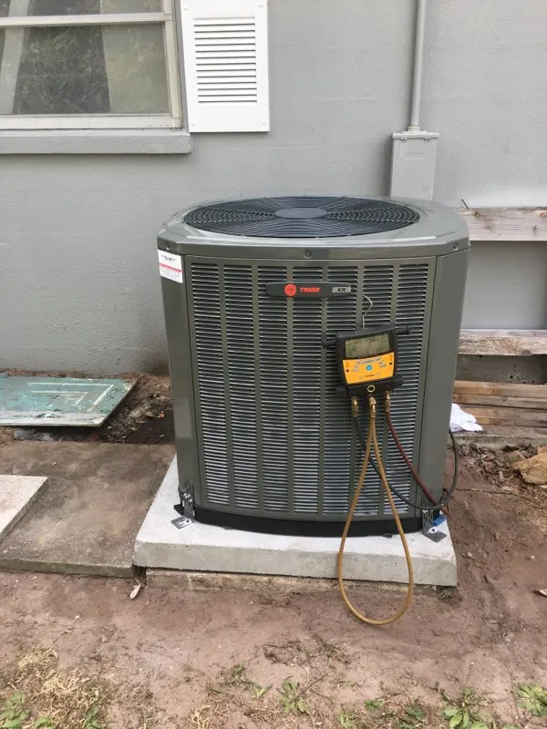 Slide of D & W Heating & Air Conditioning