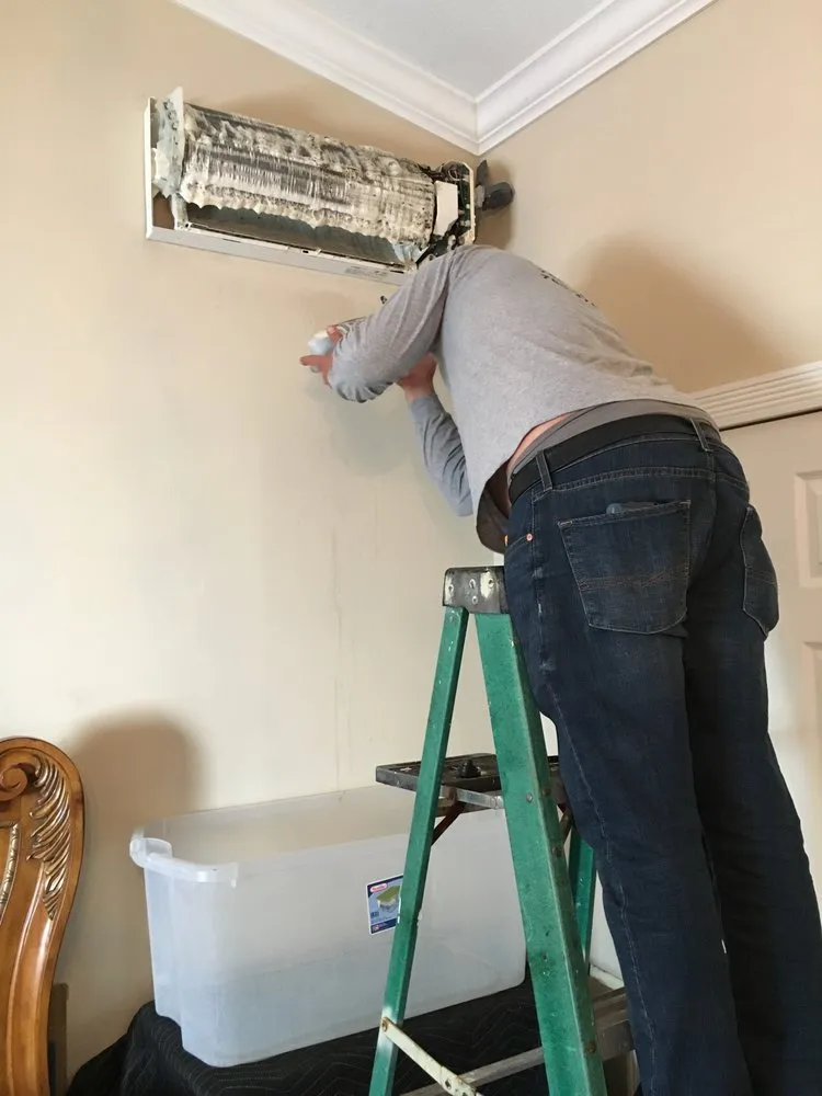 Slide of D Air Conditioning Company