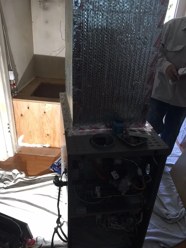 Slide of D Air Conditioning Company