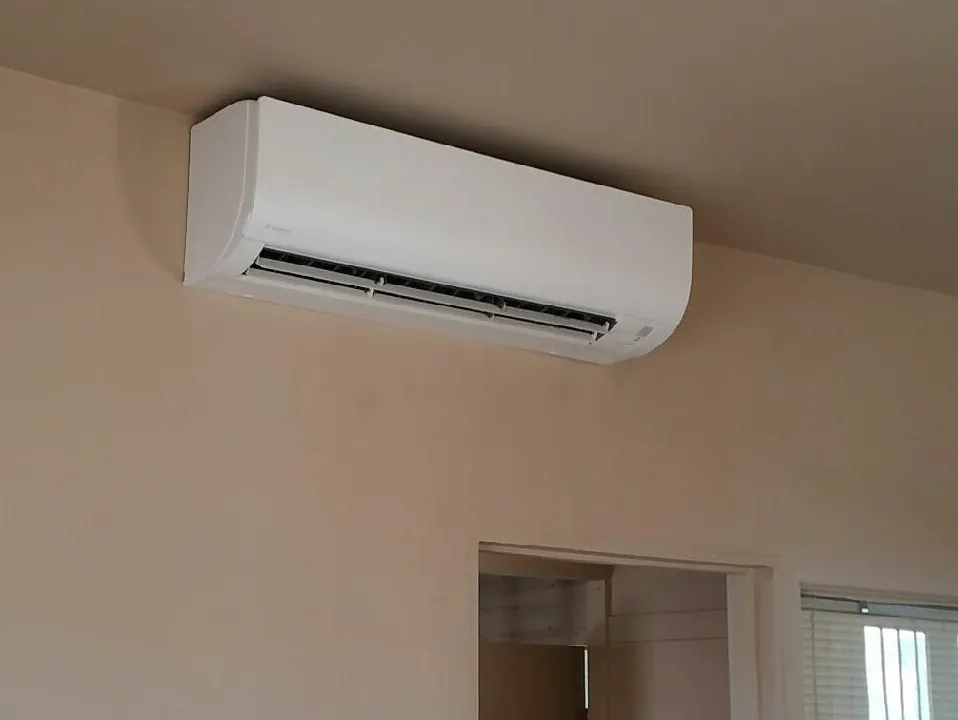 Slide of D and S Air