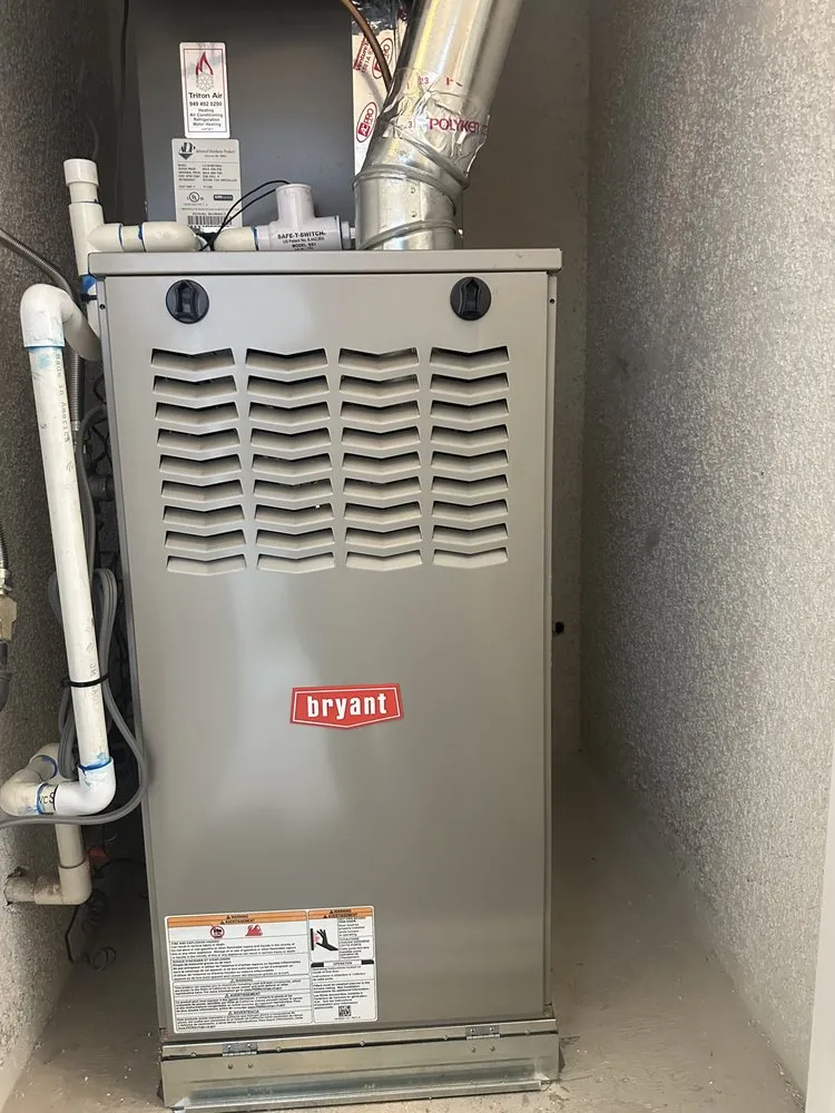 Slide of D C's Heating & Air Conditioning