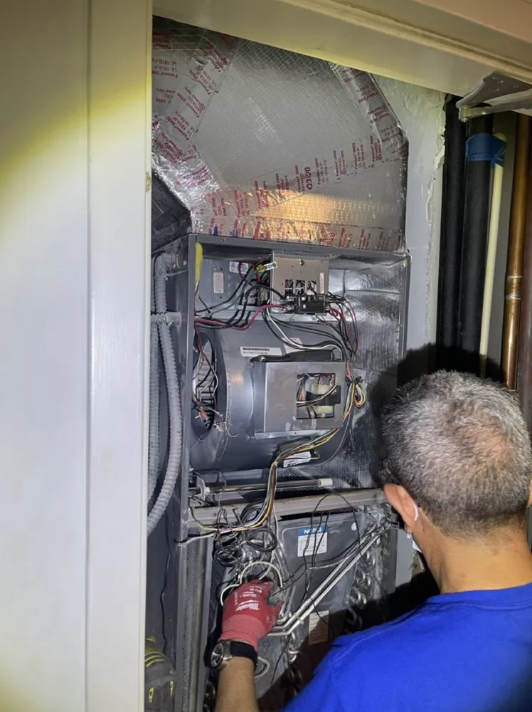 Slide of Dade Super Cool Air Conditioning