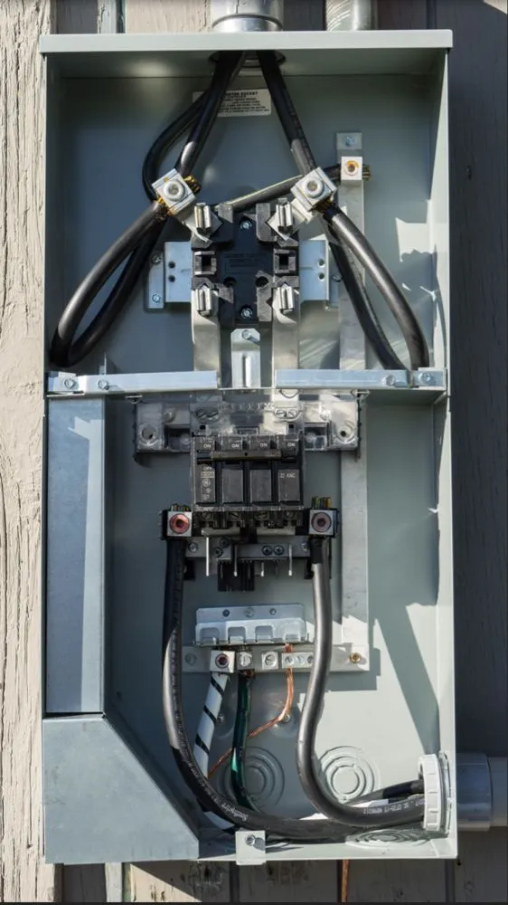 Slide of Dadz Electric