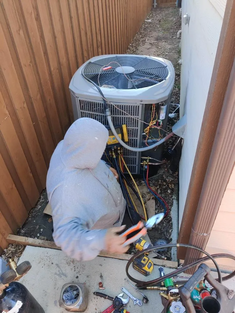 Slide of Dallas Heating and Air Conditioning