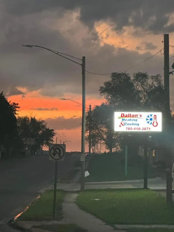 Slide of Dalton's Heating and Cooling