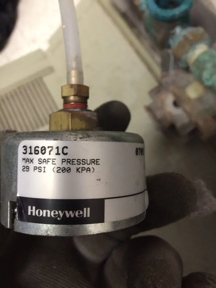 Slide of Damaso Plumbing & Heating