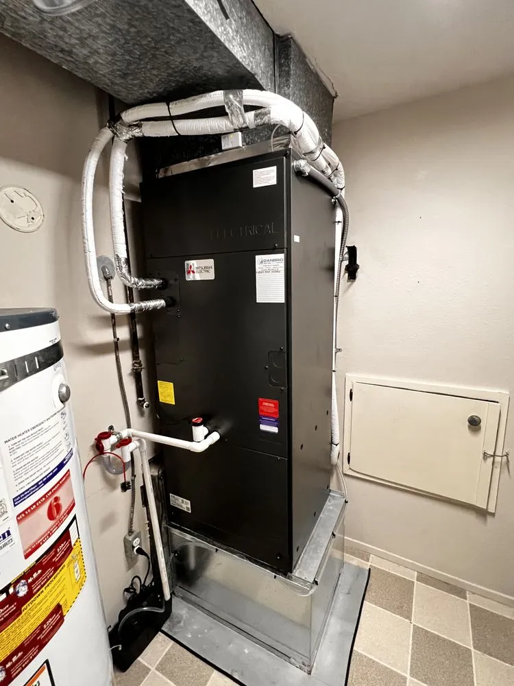 Slide of DANBRIO Heating and Cooling