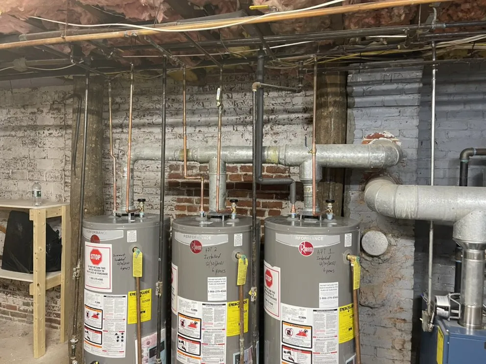 Slide of Dang's The Builder