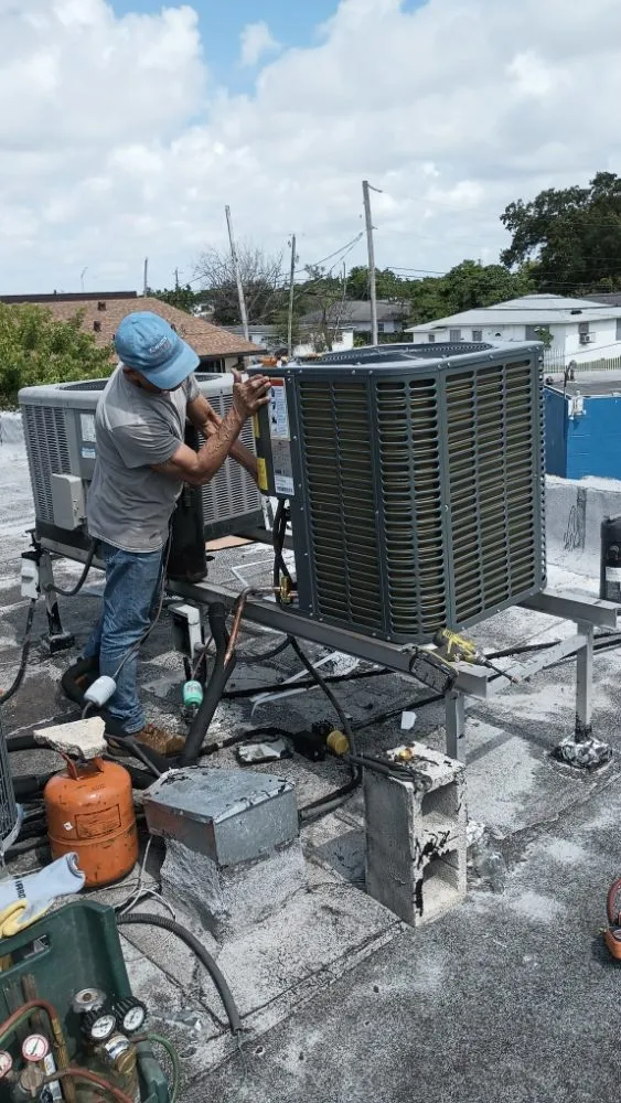 Slide of Daniel Freeze