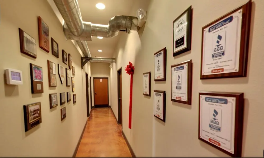 Slide of Daniels Air