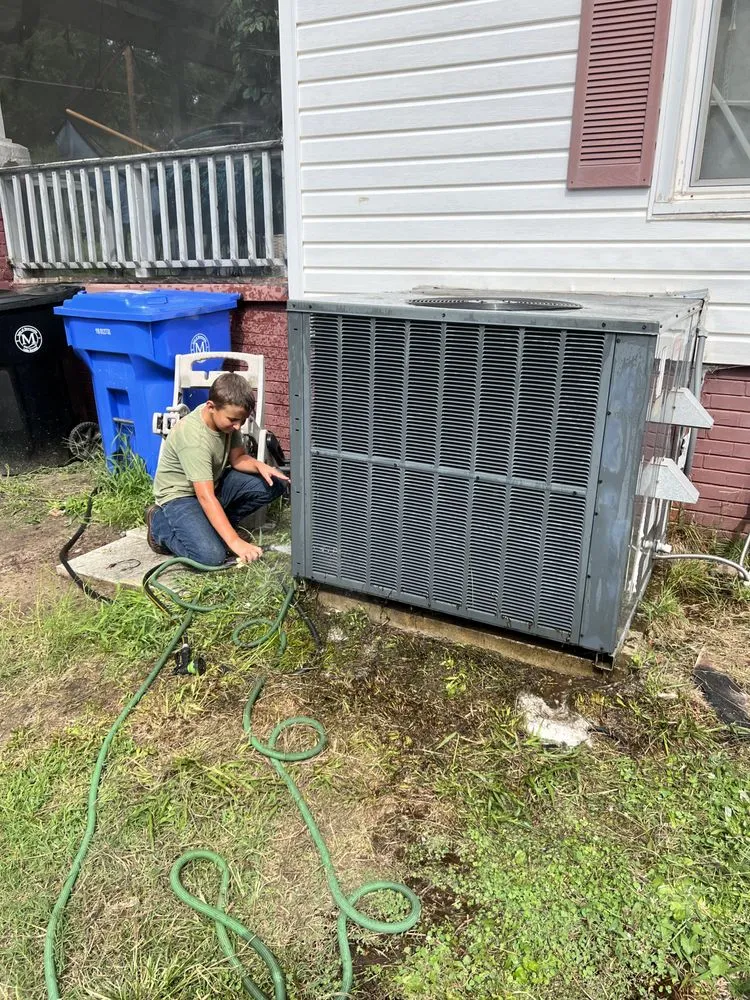 Slide of Daniel's Heating & Air