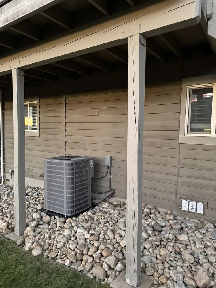 Slide of Danny's Electric & HVAC