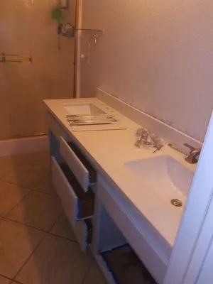 Dan's Maintenance Services Logo