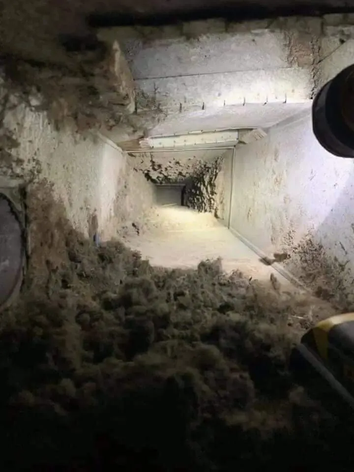 Slide of Darryl's Air Duct Service