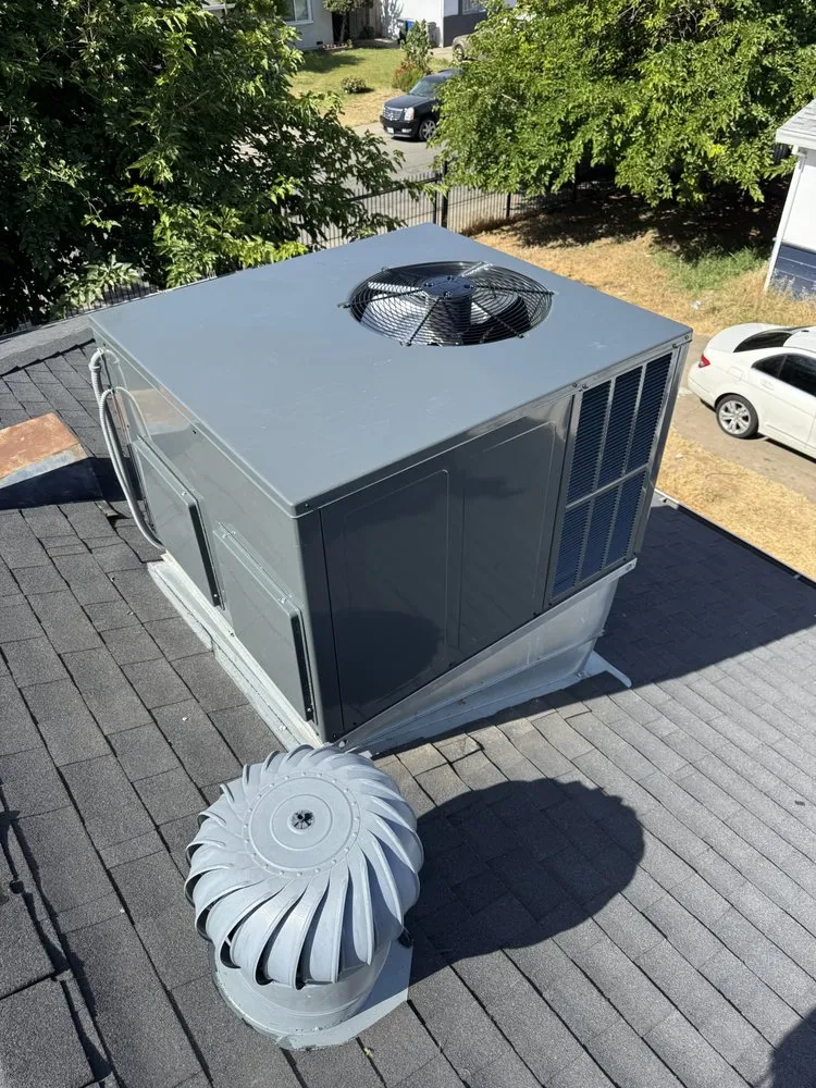 Slide of Darryl's Heating And Air