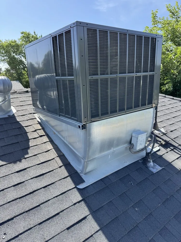 Slide of Darryl's Heating And Air