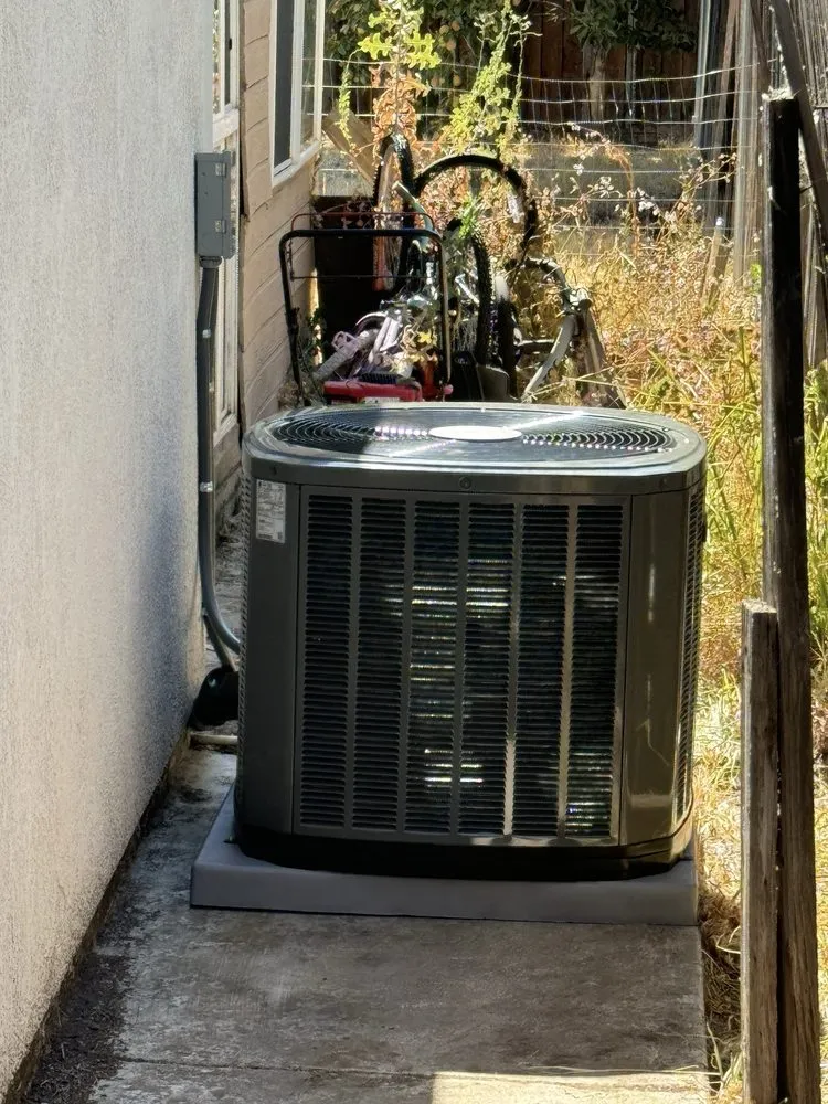 Slide of Darryl's Heating And Air