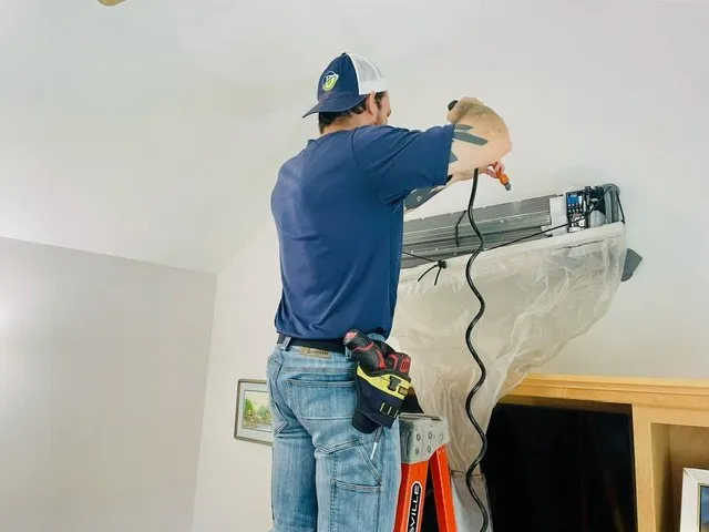 Slide of Dave's Mechanical Maintenance