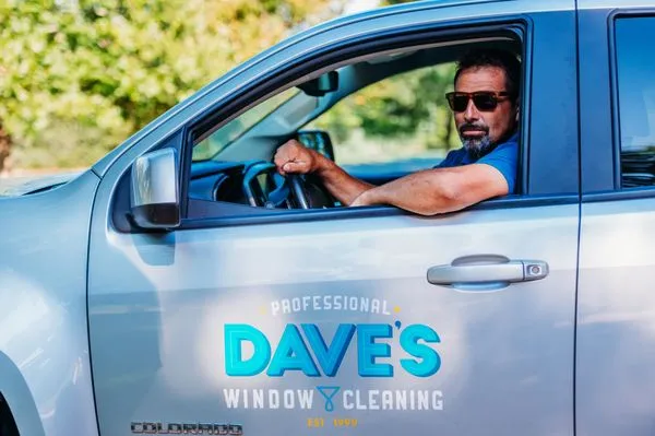 Dave's Window Cleaning Logo