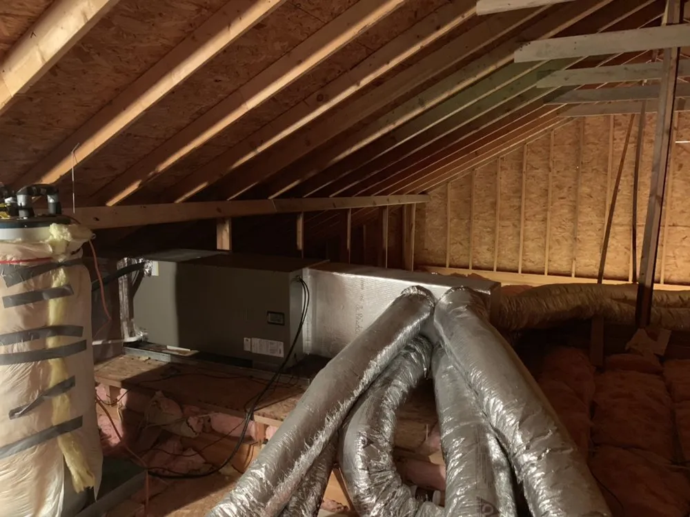 Slide of Davey's Air Conditioning & Heating