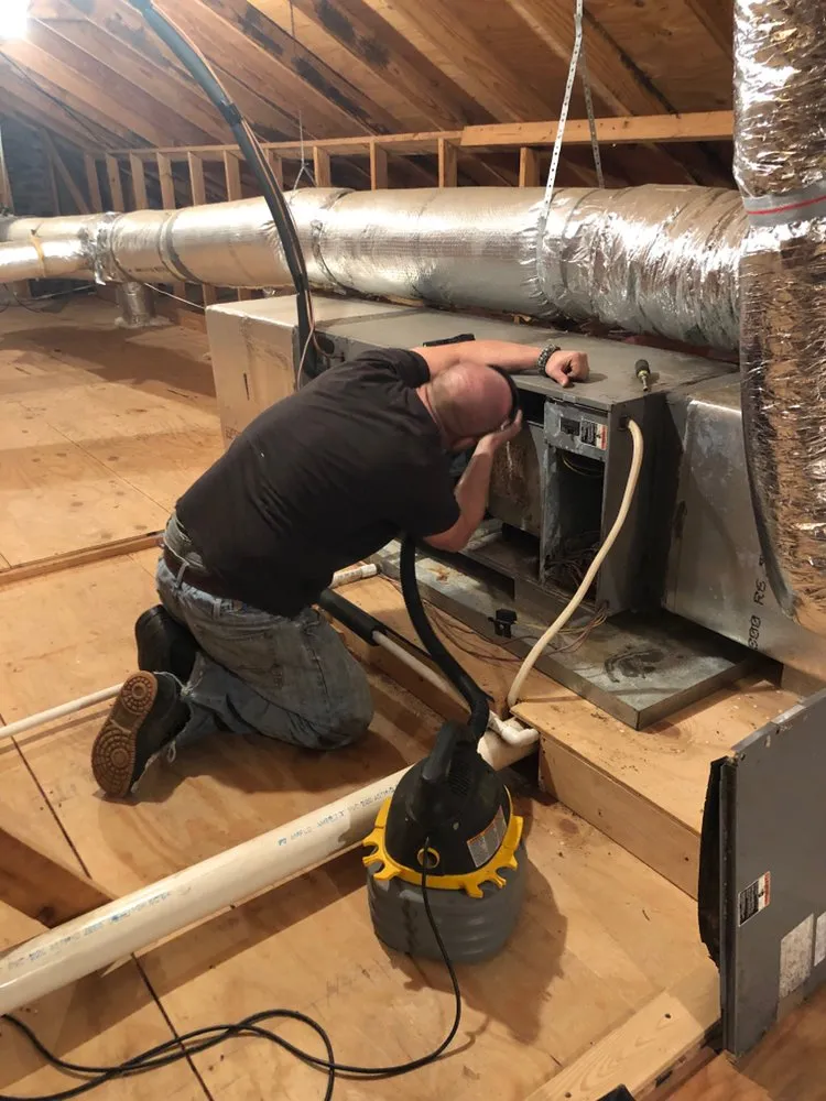 Slide of Davey's Air Conditioning & Heating