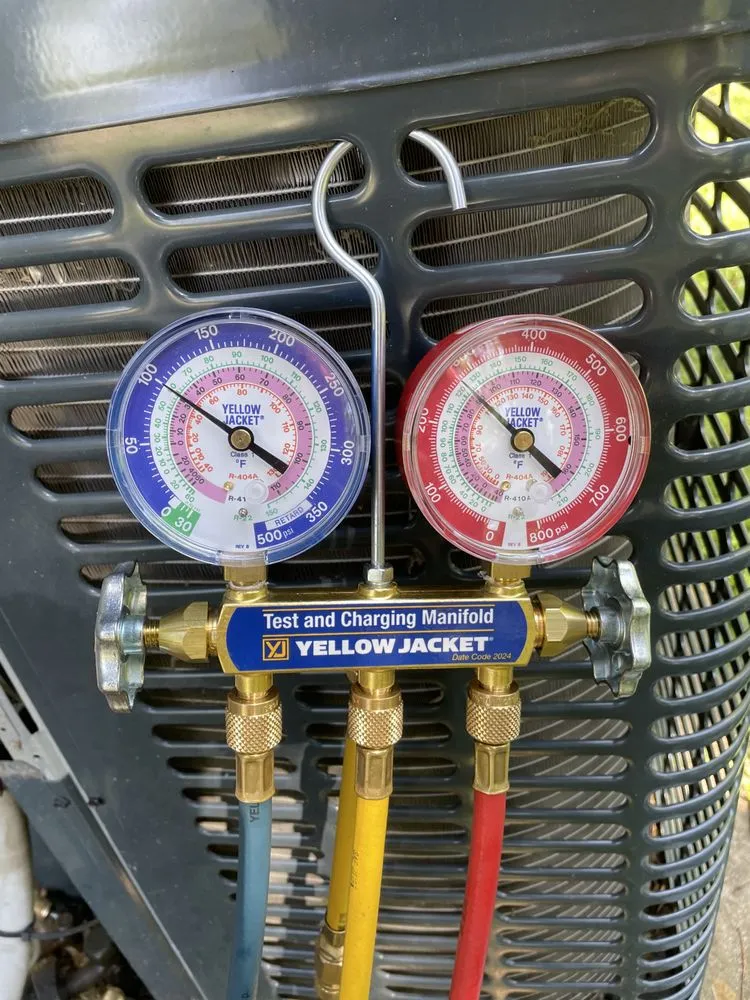 Expert air conditioning tune-up in Lee's Summit, MO by David's Heating & Cooling