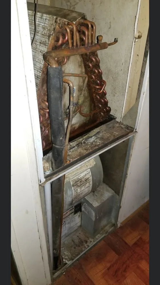 Slide of Davis Heating & Cooling