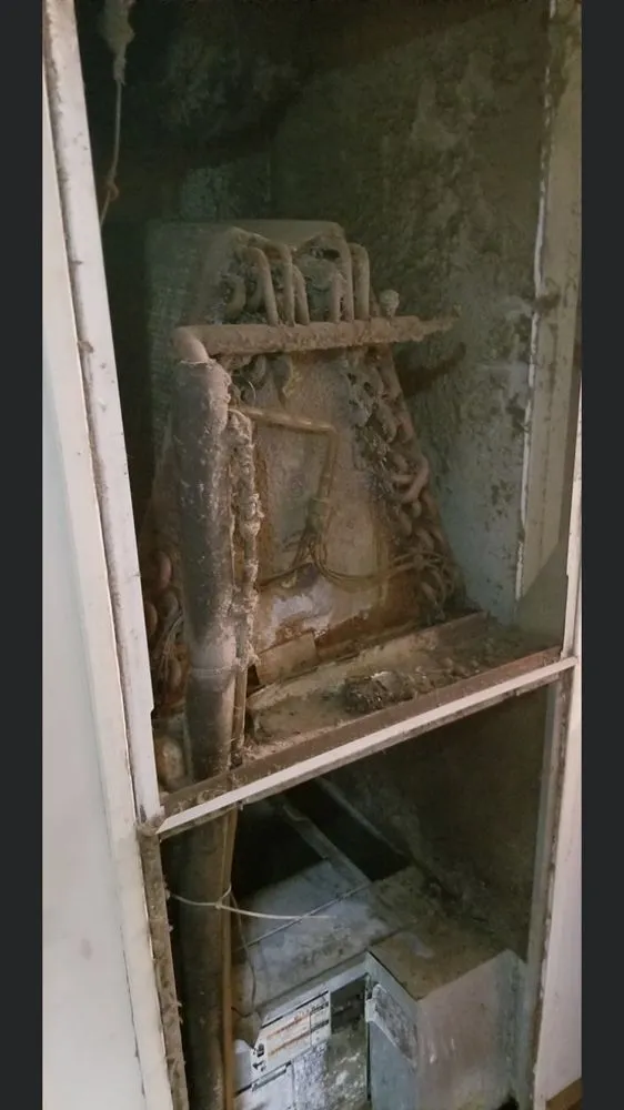 Slide of Davis Heating & Cooling