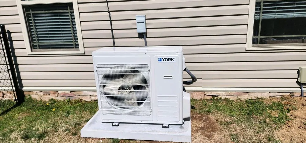 Slide of Day's Heating & Air