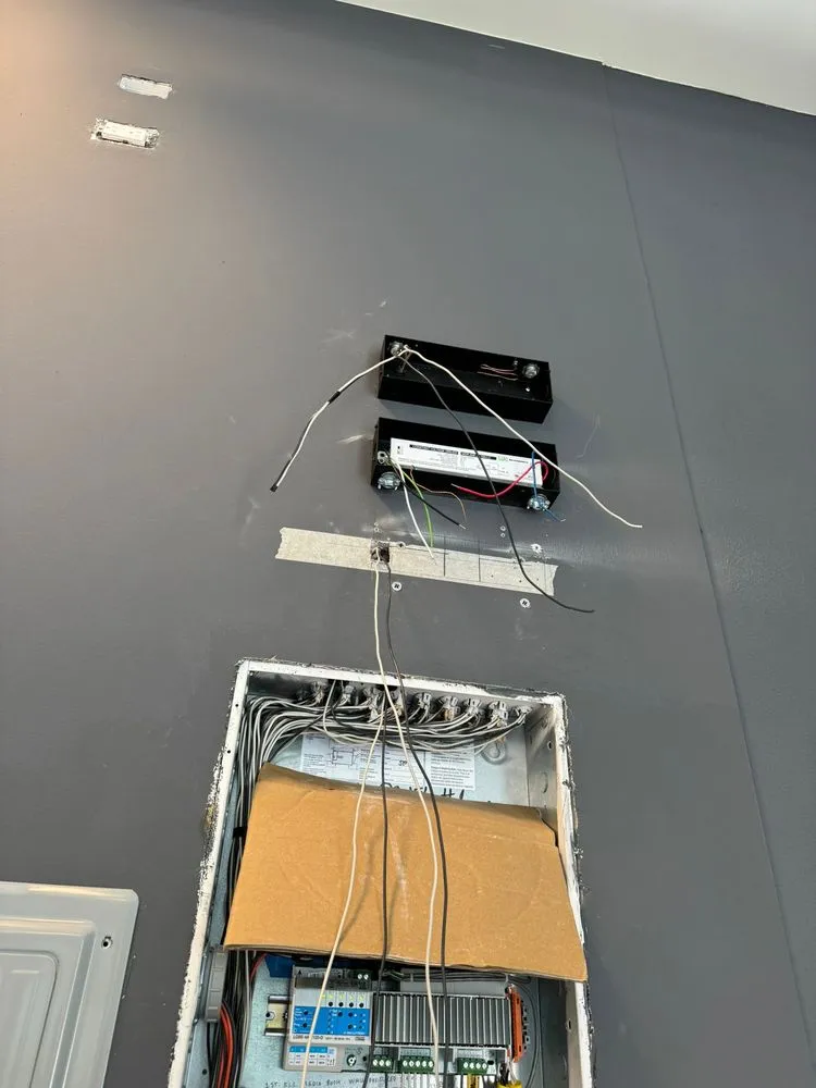 Slide of DCM Electrical & Hvac Mantenance Service