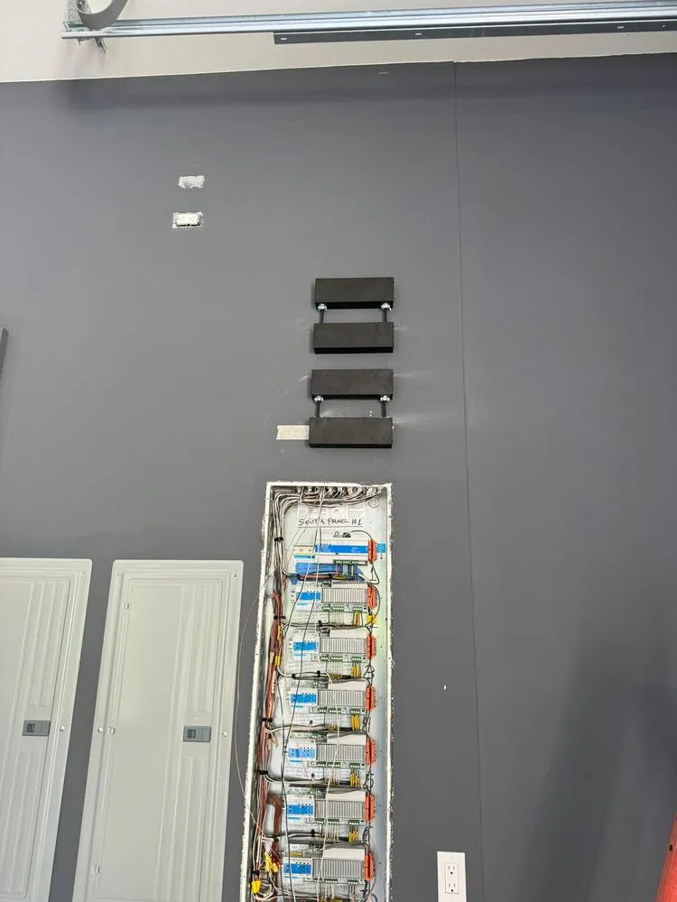 Slide of DCM Electrical & Hvac Mantenance Service