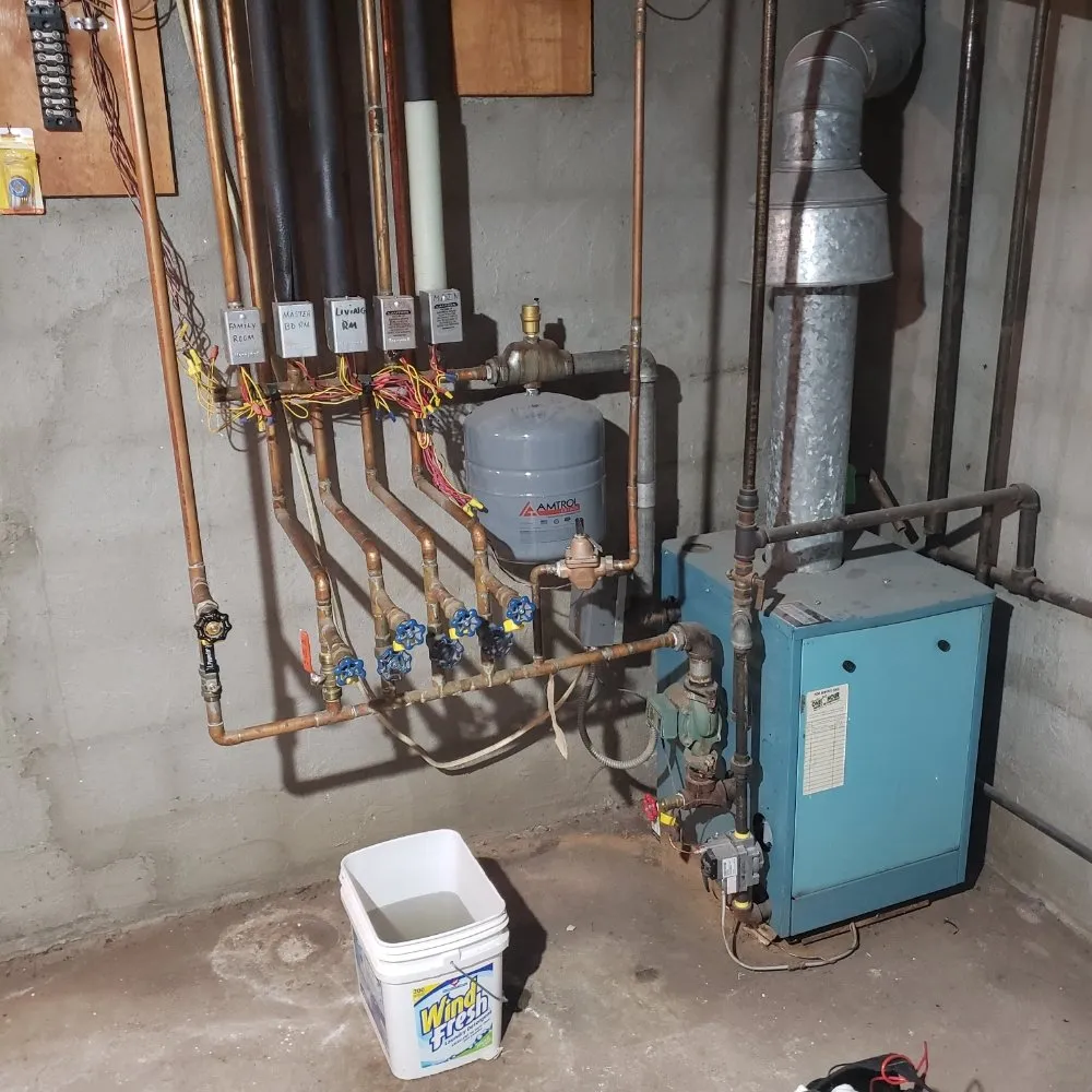 Slide of De Leon Heating and Air