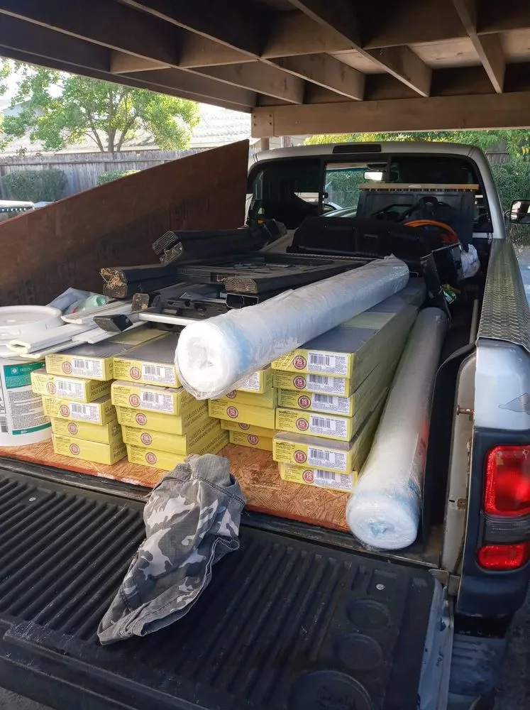 Slide of Deandte's Handy Service