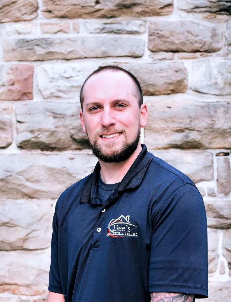 Slide of Dee's Heating & Cooling