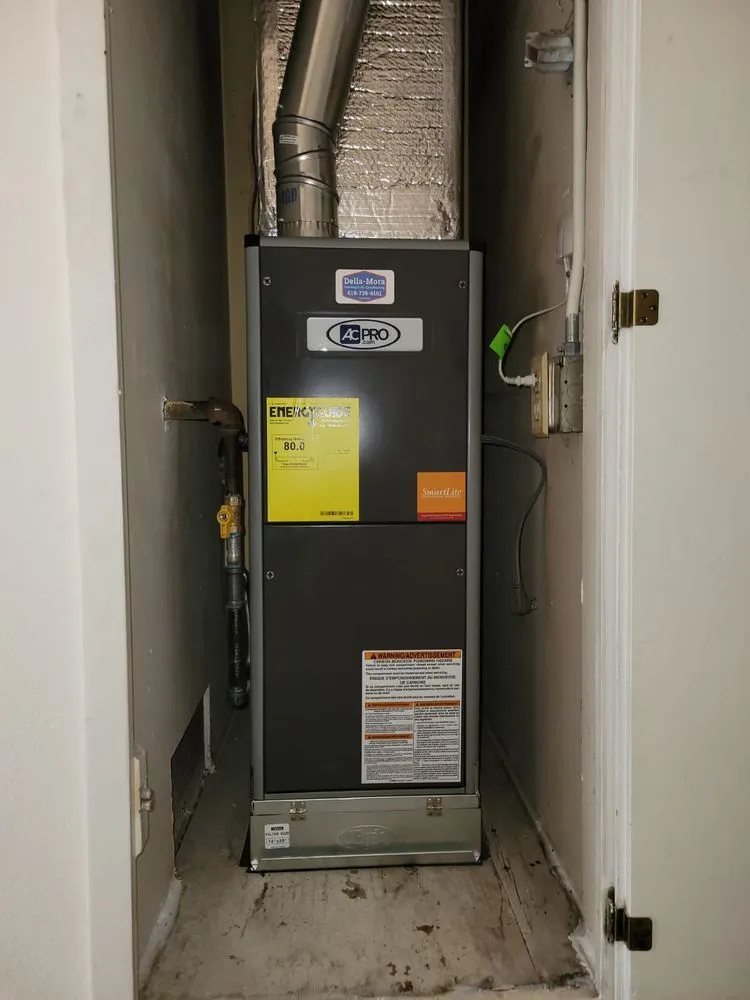 Slide of Della-Mora Heating and Air Conditioning