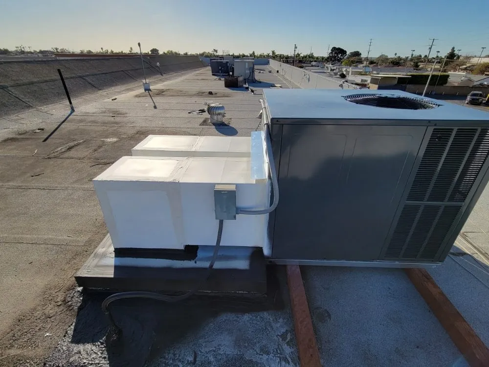 Slide of Della-Mora Heating and Air Conditioning