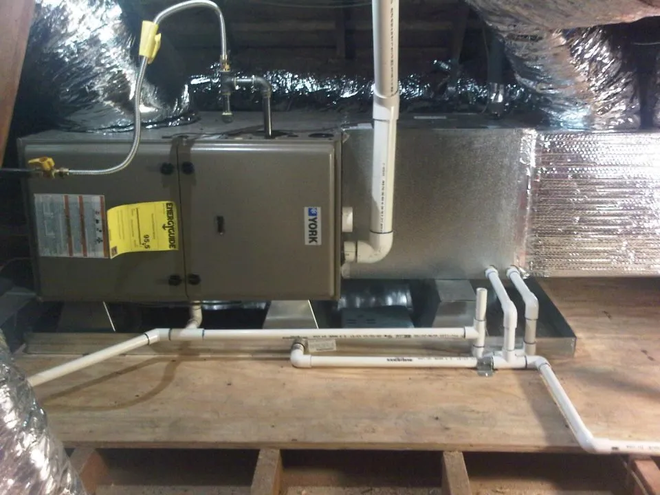 Slide of Dell's Heating & Air