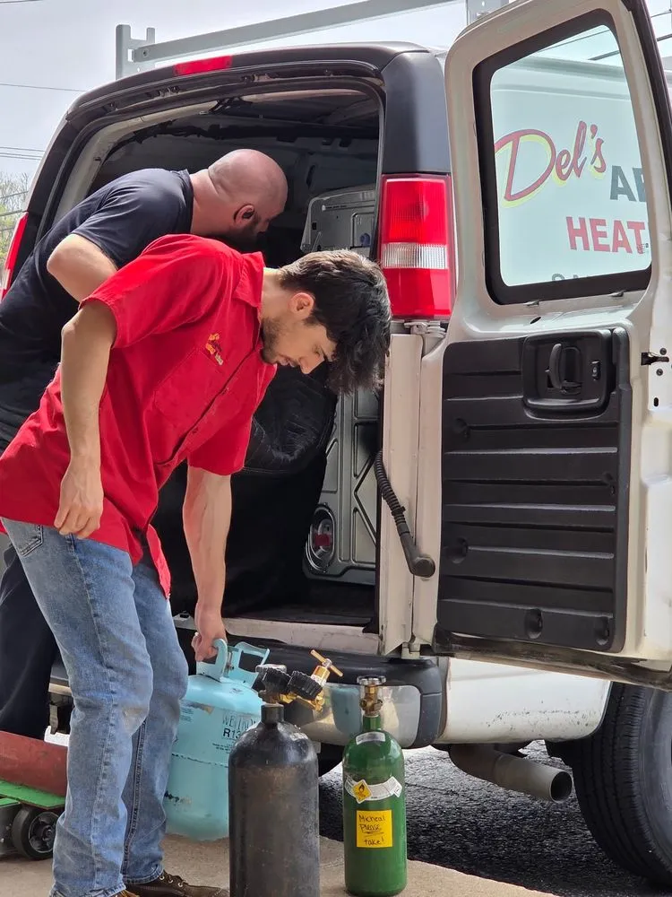 Slide of Del's Appliance Heating & Cooling