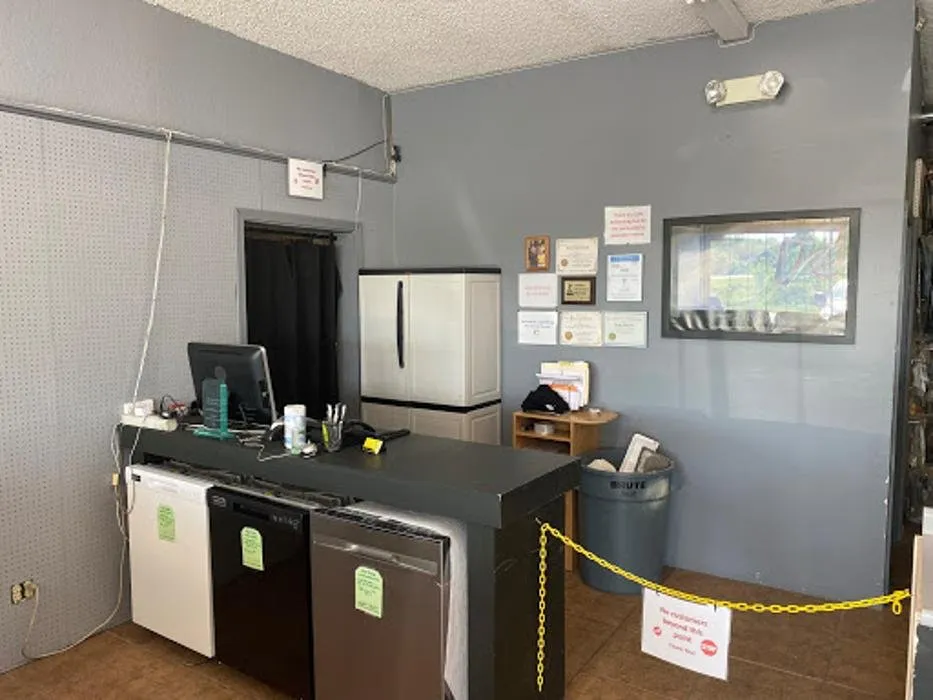 Slide of Del's Appliance Heating & Cooling