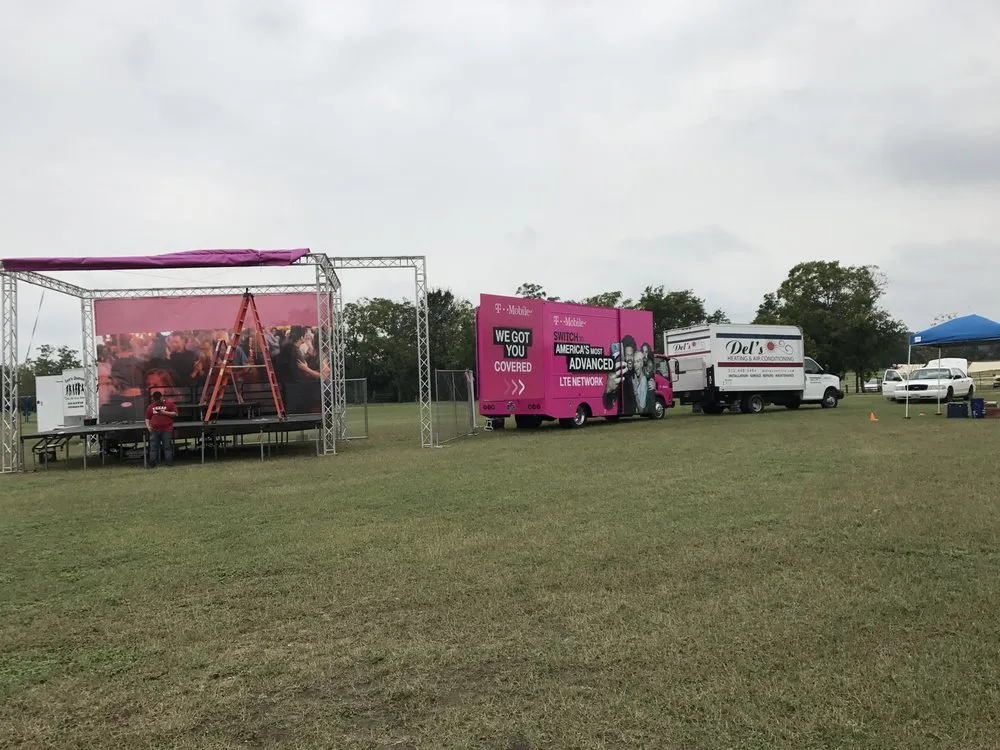 Slide of Del's Heating & Air Conditioning