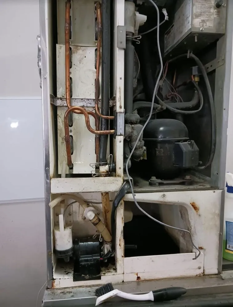 Slide of Delta Degree Services