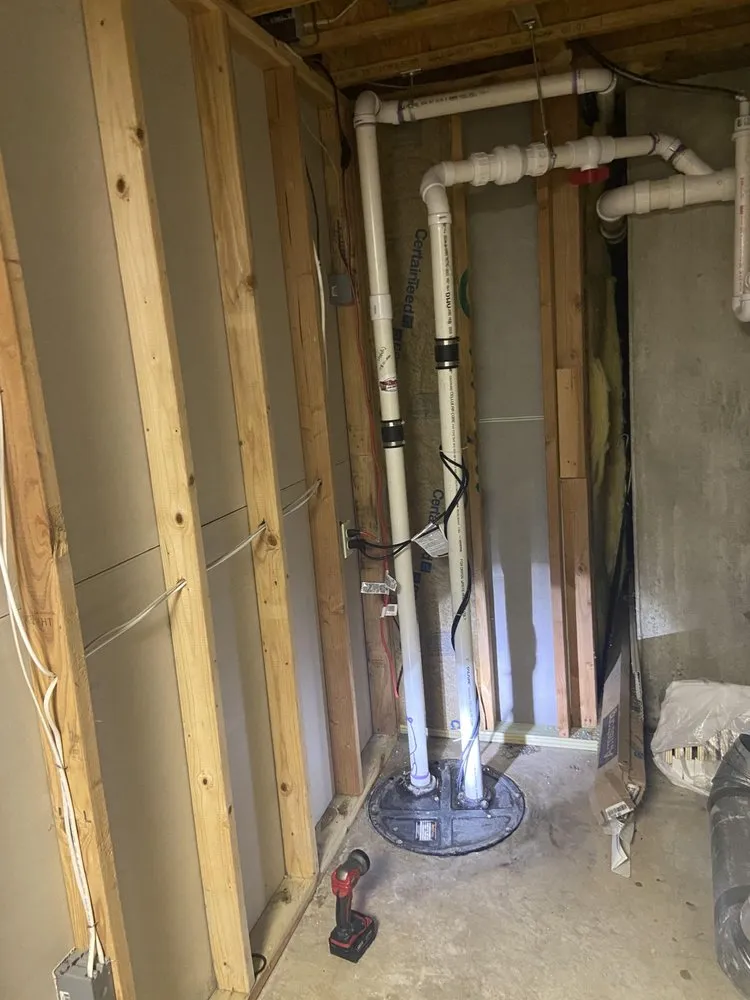 Slide of Deluxe Plumbing & Heating
