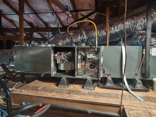 Deneau Cooling & Heating Logo