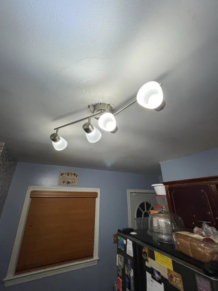 Slide of Deons Home Repair